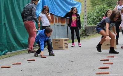 Etxalarko Urritzokietako bestek segida izanen dute igandean