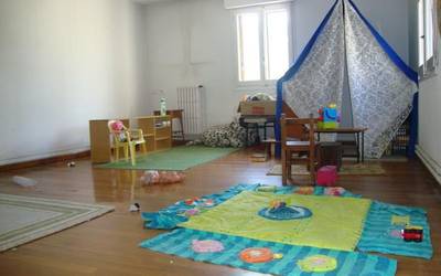 Amaraunean, familian jolasean, hazkuntza kontzientea lantzera