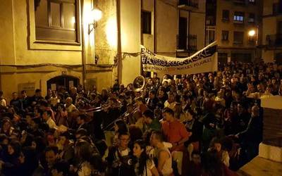 Altsasu Gurasoak: “epaiketa dugu aurretik eta prozesua bukatu arte guztion laguntza behar dugu”