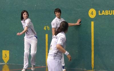 Pilota partida parekatua izan zen zapatuan Elgetan