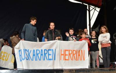 Euskara egunerako ideia lehiaketa azken txanpan