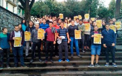 «Bada garaia espresio ezberdinak kalean batu eta etsaiari hilda ez gaudela erakusteko»