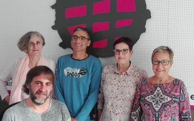Mintzakideak berriz solasean