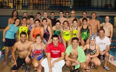 Taosa Igeri taldeko seniorrek azaroaren 3an hasiko dituzte  berriro entrenamenduake