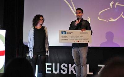 Ruben Rosasen lana, «emakumeen bidetik»