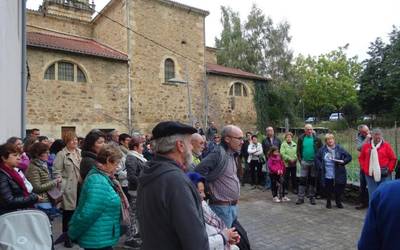Jendetzak parte hartu du 'Josebaren lekuak' ibilaldi literarioan