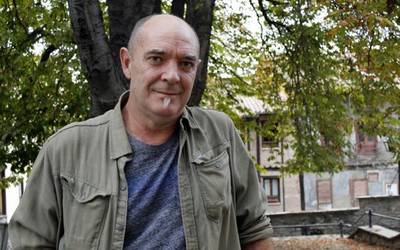 "Euskal kulturaren erdian dago bertsolaritza, estimu handian"