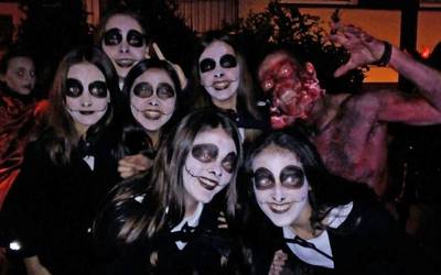 Mozorro, oihu eta ikara festa, Zikuñaga auzoan