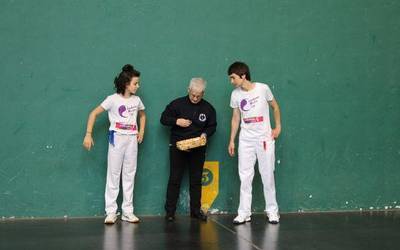 Herriko hiru pilotarik aurrera egin dute Emakume Master Cup txapelketan