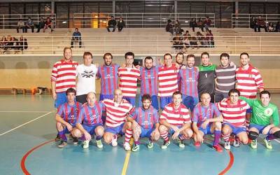 Berdinduta bukatu zuten Leitzako Aurrera eta Berako Gure Txokoaren arteko areto-futbol derbia