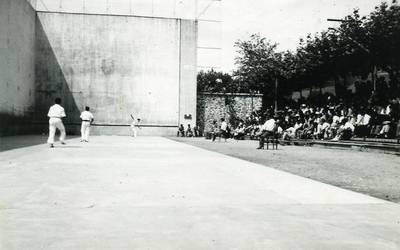 Berako Eztegara pilotalekuko argazki historikoak
