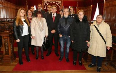 Getxok gorazarrea egin die "Segurtasun-indarrek eragindako bizitzeko eskubidearen aurkako" urraketen hiru biktimari