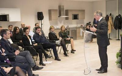 Azpeitiko lan sozietateei aitortza egin diete erakunde publikoetako ordezkariek