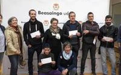 Beasaingo udal egutegirako argazkiak aukeratu dituzte