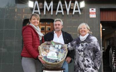 Bidezko Merkataritzako produktuen otzara eman zuten astelehenean