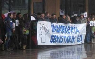 Emakumeenganako indarkeria salatzeko elkarretaratzea eginen dute Elizondon, azaroaren 24an