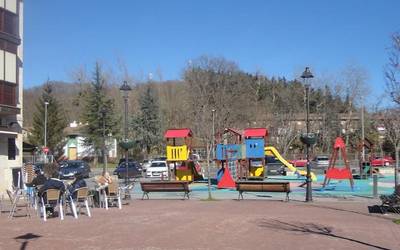 Eredu energetiko berria ezartzeko esfortzu berezia ari dira egiten Zuian