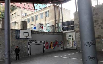 Institutuko langile gehienek ere bat egingo dute greba deialdiarekin