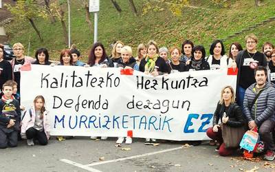 Irakasleen gehiengoak egin du bat grebarekin Elgoibarren eta Mendaron