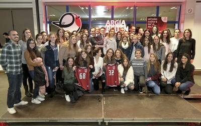 Euskadiko, Kataluniako eta Asturiasko boleibol-talde onenak, Faduran
