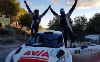 Gorka Eizmendi aiarra txapeldunordea izan da Espainiako lur gaineko rally txapelketan
