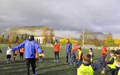 Gaizka Garitanok entrenatu zituen Amurrioko futbolari gazteak