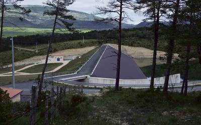 Biscarrues gelditu duen bidea har lezake Barronek