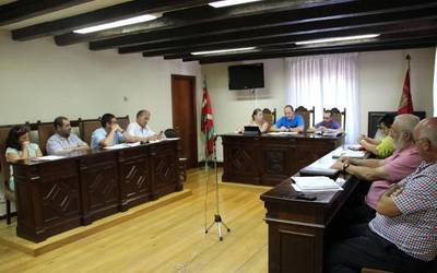 Orozkoko Udal aurrekontuak onartuta obra eta lanei ekingo diete
