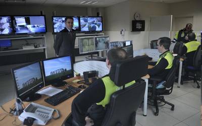 Udaltzaingoak eta Ertzaintzak Gabonetako segurtasunerako eta zaintzarako kanpaina martxan jarri dute Getxon