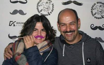 'Movember' ekimenagaz 1.340 euro batu dituzte minbiziaren aurka egiteko