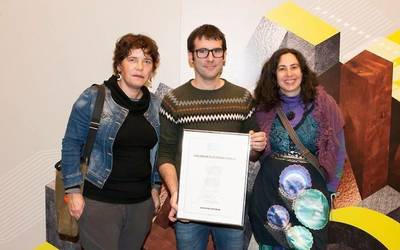 Euskara zeharlerro eta lan-hizkuntza izateko egindako lana aitortu zaio Zaldibarko Udalari