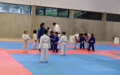 Desoreka Judo Klubak topaketa egin du Ibarra kiroldegian