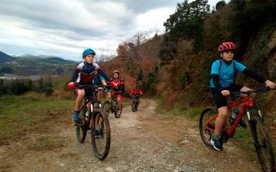 Urte bukaerako ekintzak burutu ditu Sastrakasek