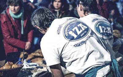 Errefuxiatuentzako ogia egitera joango dira Izako kideak Greziara