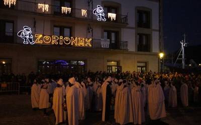 Errege Magoen Desfilearen ibilbidea