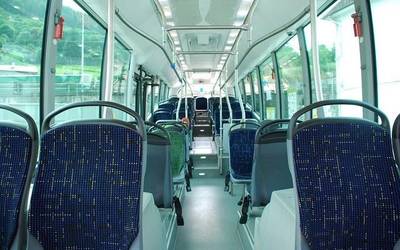 Gaur hasi dira ordutegi berriak Debagoieneko autobus zerbitzuan