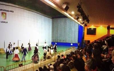 Frontoia doan erabiltzeko aukera izango dute Arrankudiaga-Zolloko bizilagunek