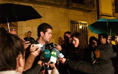 Alkatea mehatxatzeagatik 8 hilabeteko zigorra