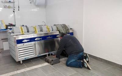 Martitzenean zabalduko dute Kooperatibako arrandegia