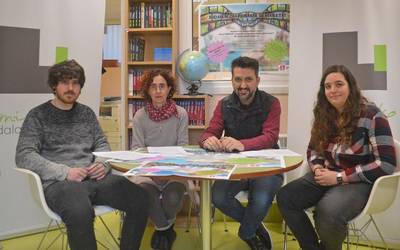 Egin duzun bidaia kontatu nahi duzu?