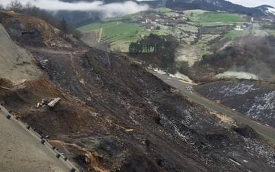 AHTaren lanek Aramaion eragindako kalte eta arazo "larriak" salatu ditu EH Bilduk