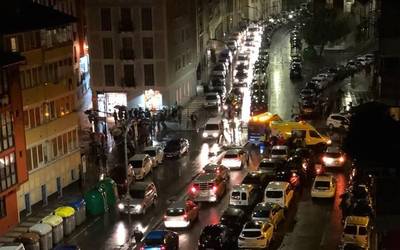 Behin-behineko espetxeratzean dago, ostiraleko labankadagatik atxilotutako 36 urteko gizonezkoa