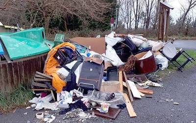 Hondakinak nolanahi botatzea galarazita dagoela gogoratu du udalak