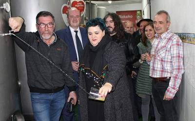 Iaz baino 75.000 litro gehiagorekin hasi dute sagardo denboraldia