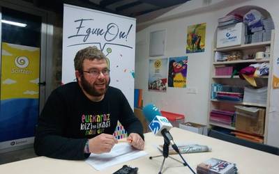 D ereduaren aldeko hautua egiteko 'D eredua, egun on' dinamika aurkeztu du Sortzenek