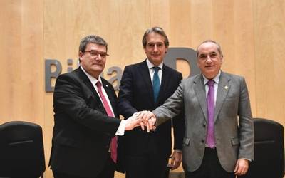 Deustuko Kanalean betelanak egiteko hitzarmena sinatu dute