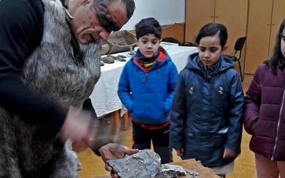 Historiaurreko Errepliken Museoa zabalduko dute zapatuan Elgoibarren