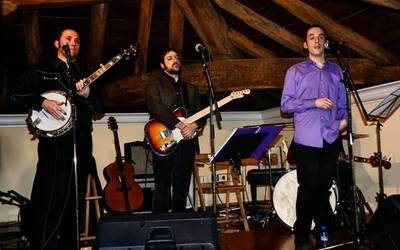 Mugaldekoak taldeak kontzertua eskainiko du urtarrilaren 28an