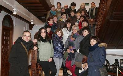 Berriketan egiteko gertu dauden herritarrak