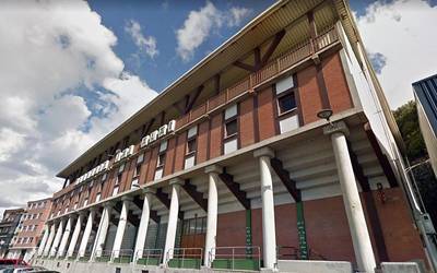 Jai-Alai frontoiaren egoera irregularra legeztatu gura du Plentziako Udalak